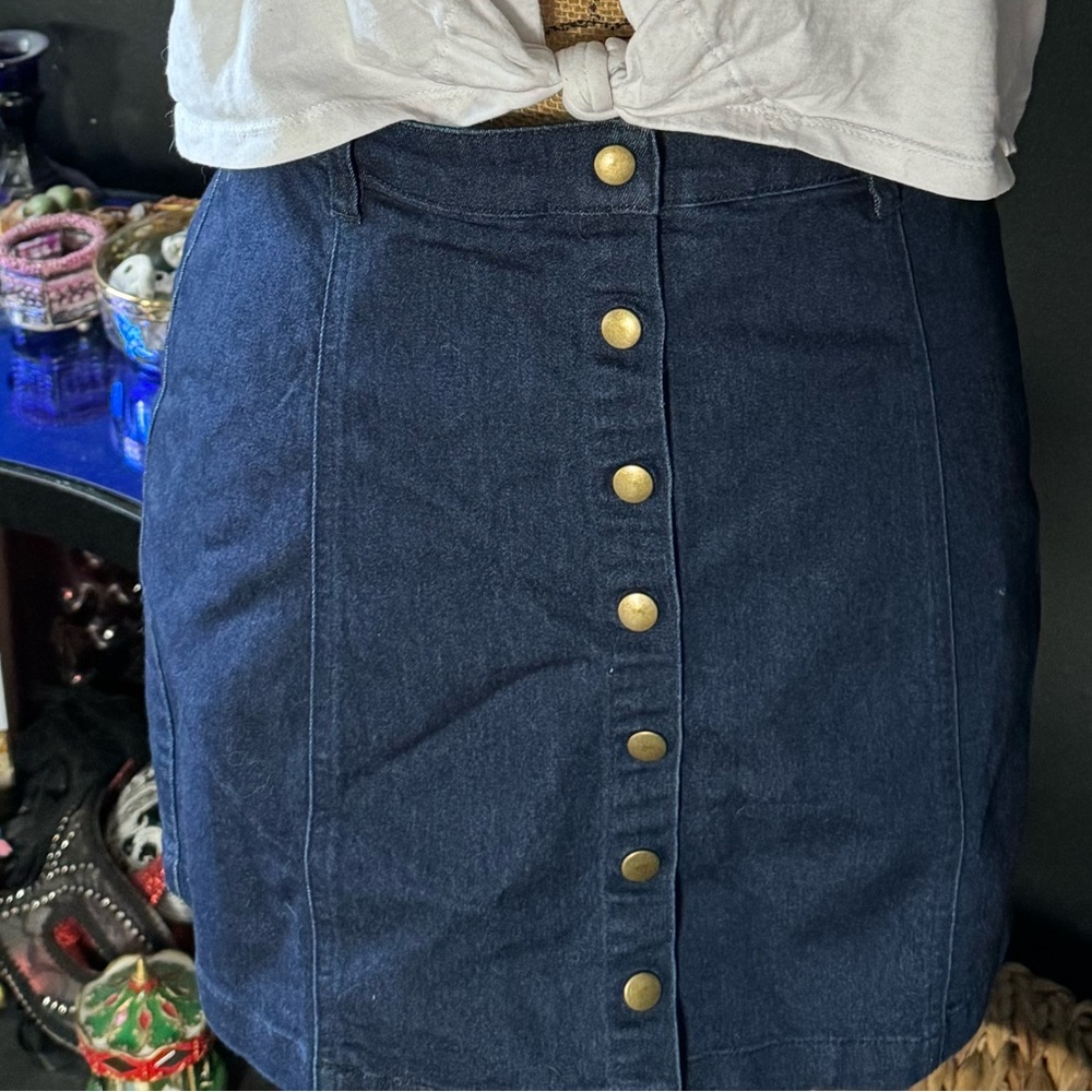 Forever 21 denim button down skirt
